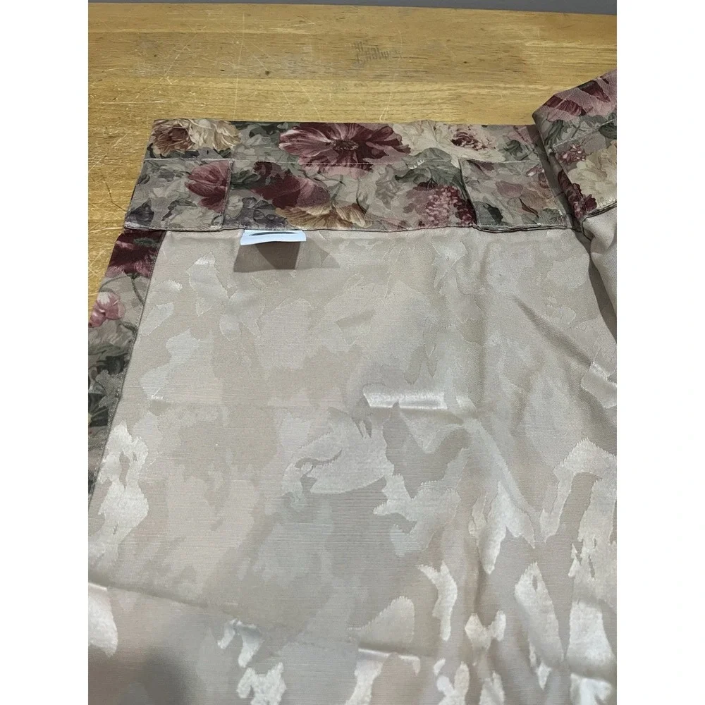 Vtg Floral Cottagecore Maroon Cream 48x17